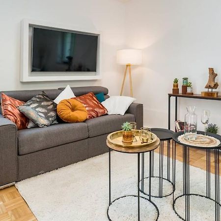 Eg Rechts -Wunderschone 80M² Grosse 3-Zimmer City Wohnung Nahe Salzburg Freilassing Esterno foto