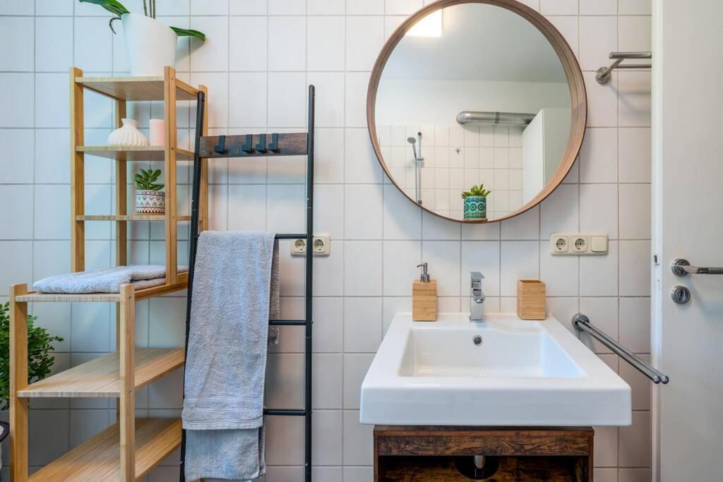 Eg Rechts -Wunderschone 80M² Grosse 3-Zimmer City Wohnung Nahe Salzburg Freilassing Esterno foto